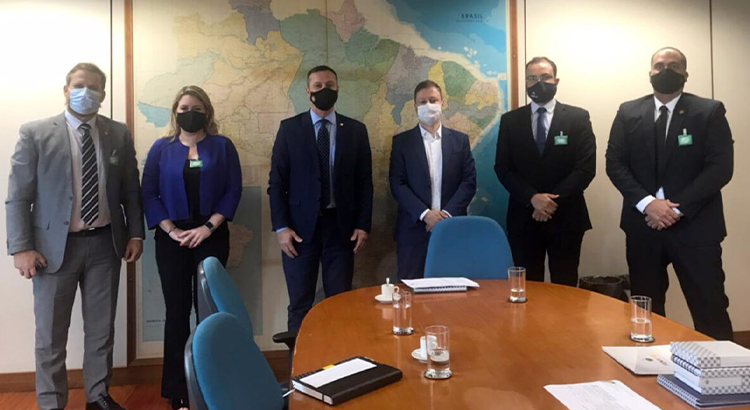 FenaPRF participa de reunião para tratar dos impactos da Reforma Administrativa na classe policial