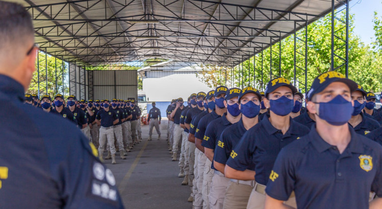 FenaPRF ingressa com ação para suspender cursos de atualização