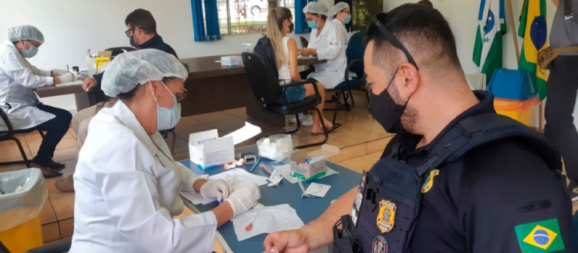 Efetivo das delegacias e aposentados fazem teste rápido para Covid-19